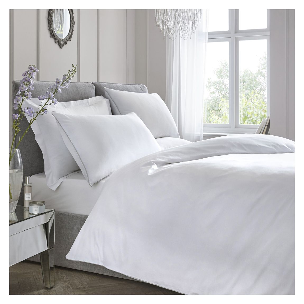 Contrast Piping Double Duvet Cover Set, White/Silver main product photo