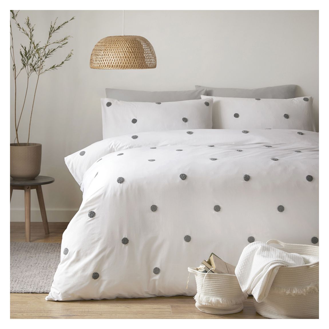 Dot Garden Super King Duvet Cover Set, White/Slate main product photo