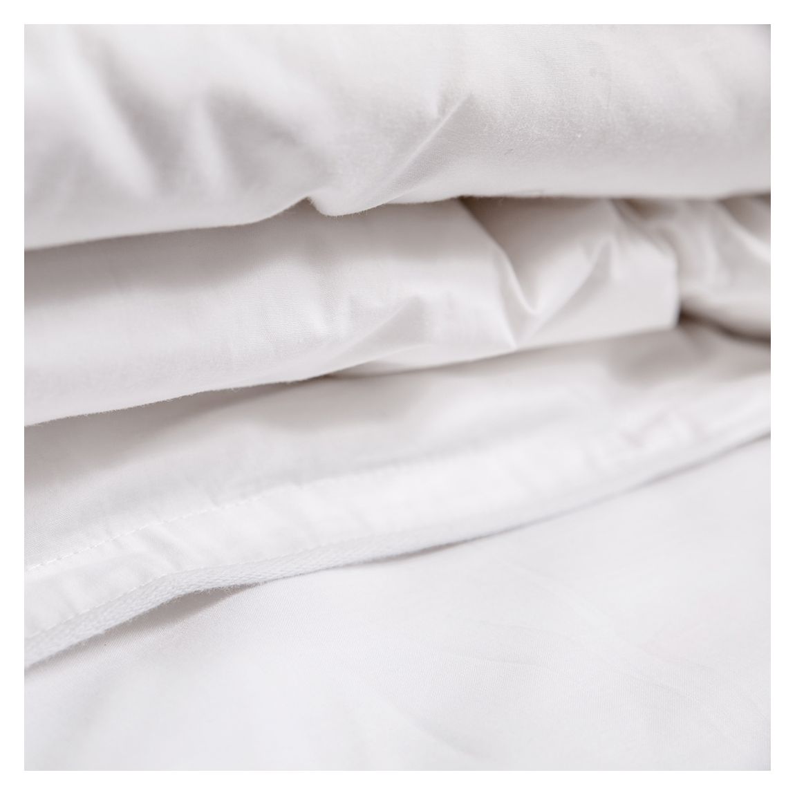 White Goose Down 9 King Duvet main product photo