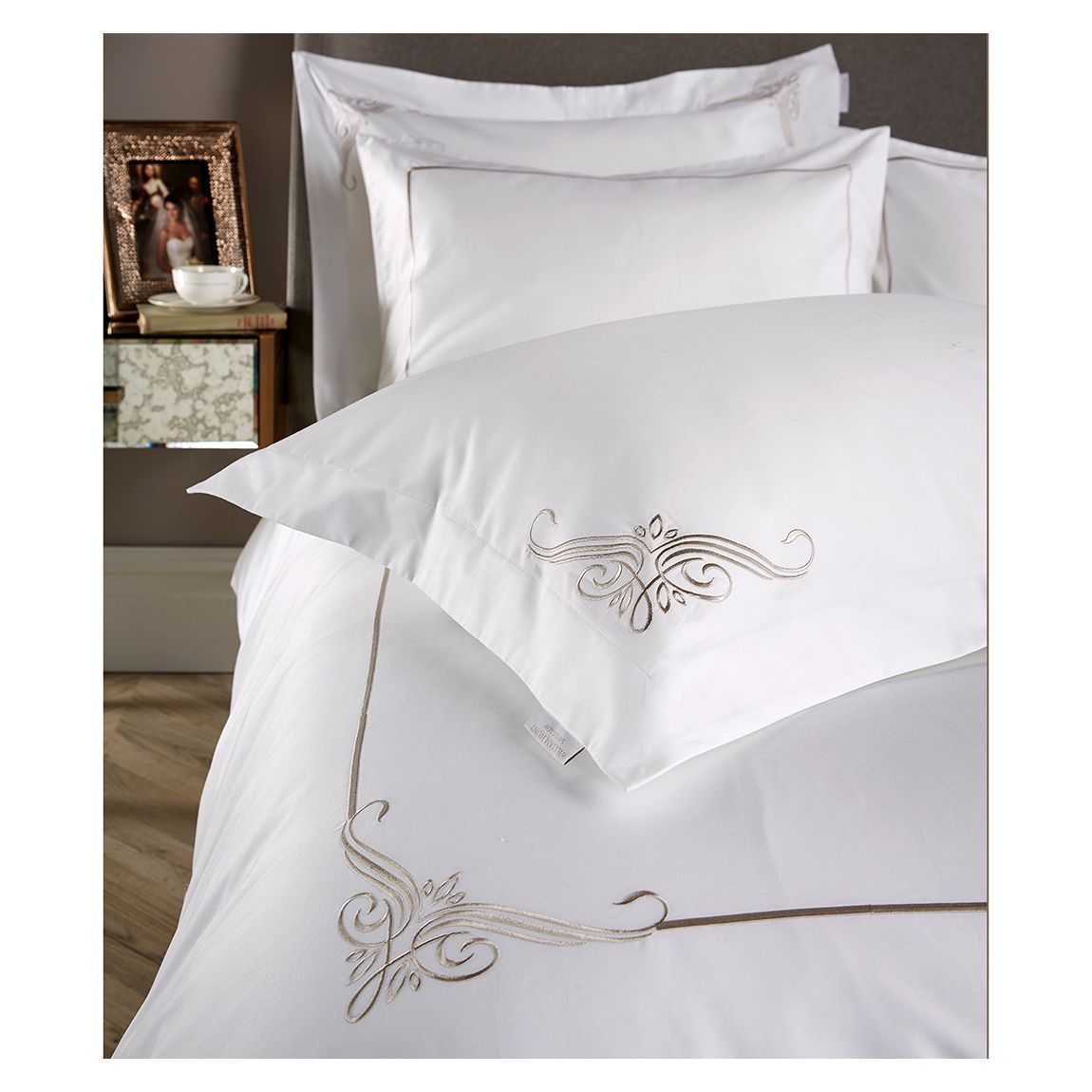 600TC Corner Motif Oxford Pillowcase, Grey main product photo