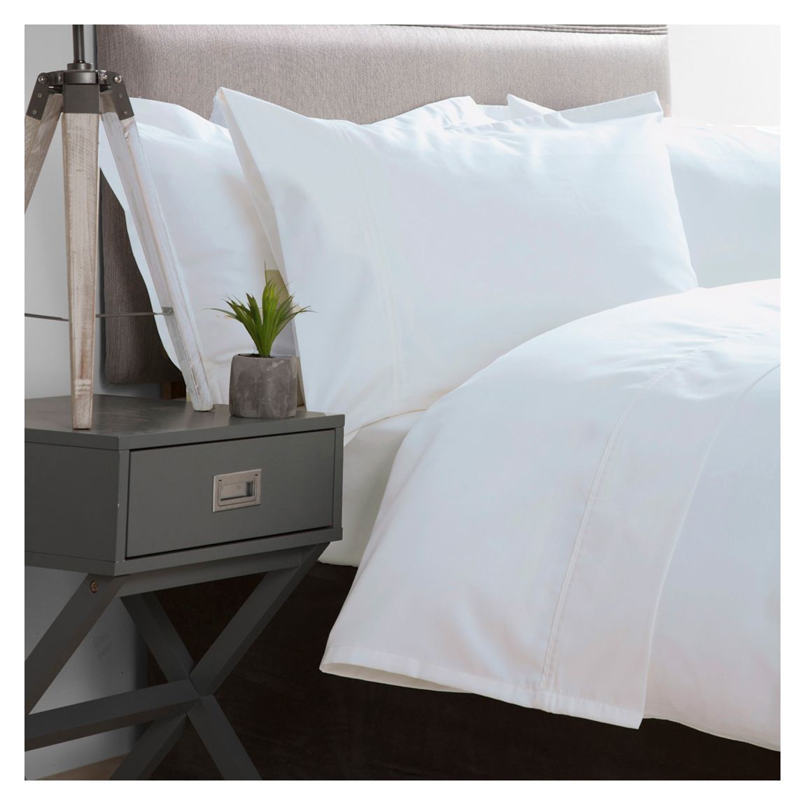 600Tc Sateen Single Flat Sheet, White main product photo