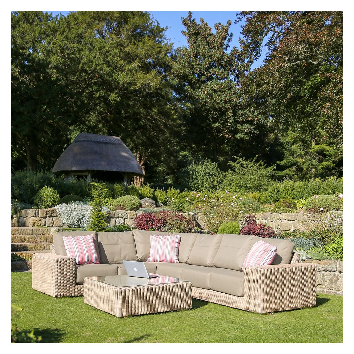 Kingston Large 5 Seat Corner Set main product photo