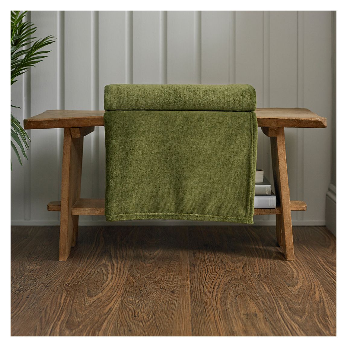 Snuggle Touch Throw 140x180cm, Olive main product photo