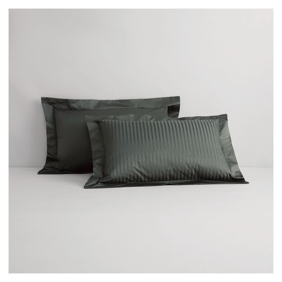 1200TC Millennia Tailored Pillowcase, Ivy main product photo