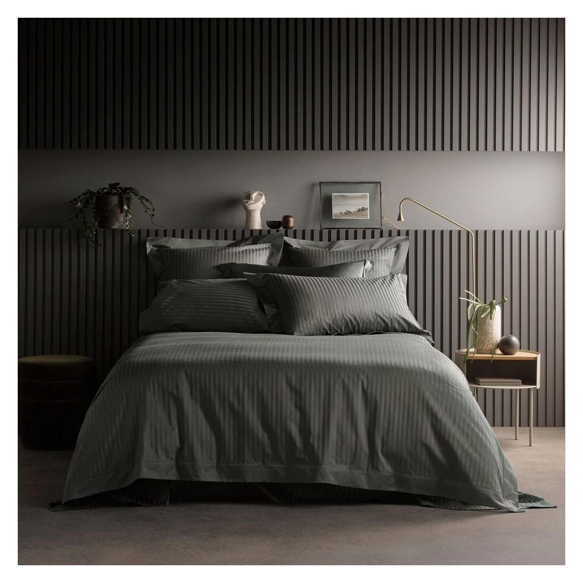 1200TC Millennia Tailored King Duvet Cover, Ivy main product photo
