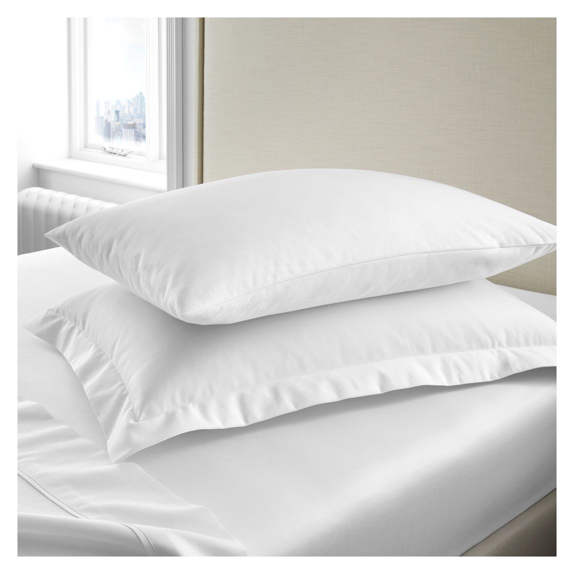 1000TC Super King Fitted Sheet, White main product photo