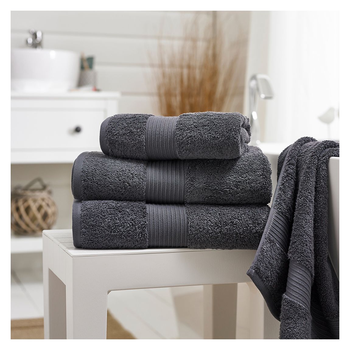 Bliss Pima Pair of Bath Towels, Carbon main product photo