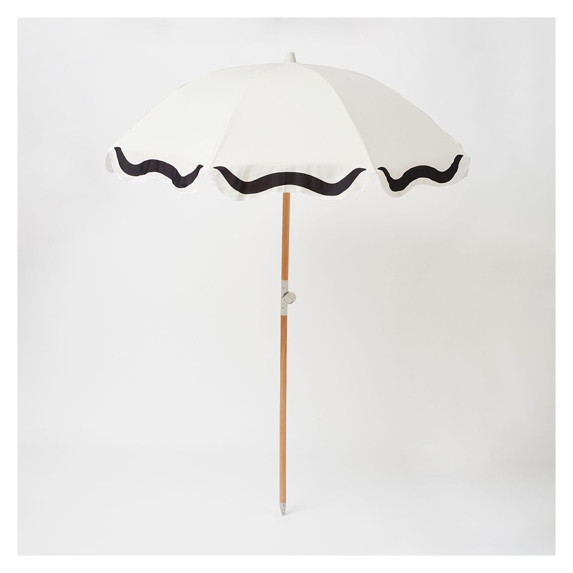 Luxe Beach Umbrella Casa Marbella, Vintage Black main product photo