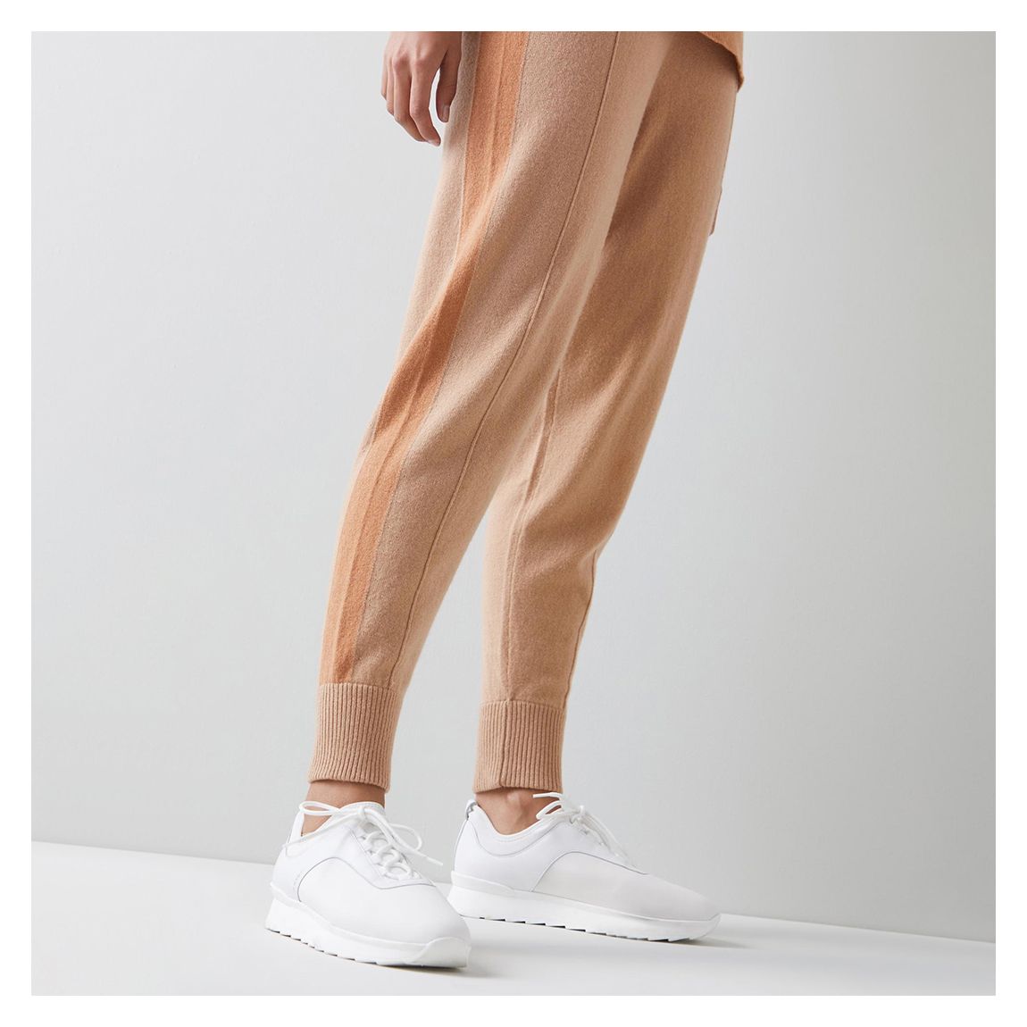 Camel Bergen Cashmere Joggers main product photo