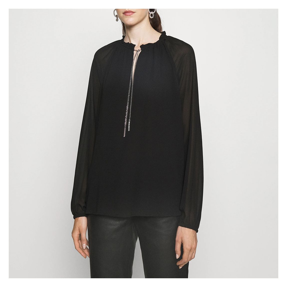 Black Solid Chain Blouse main product photo
