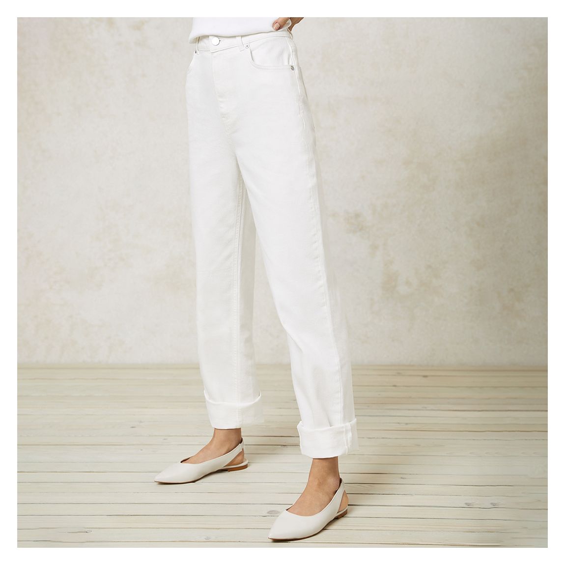 White 90s Wide Leg Jeans main product photo