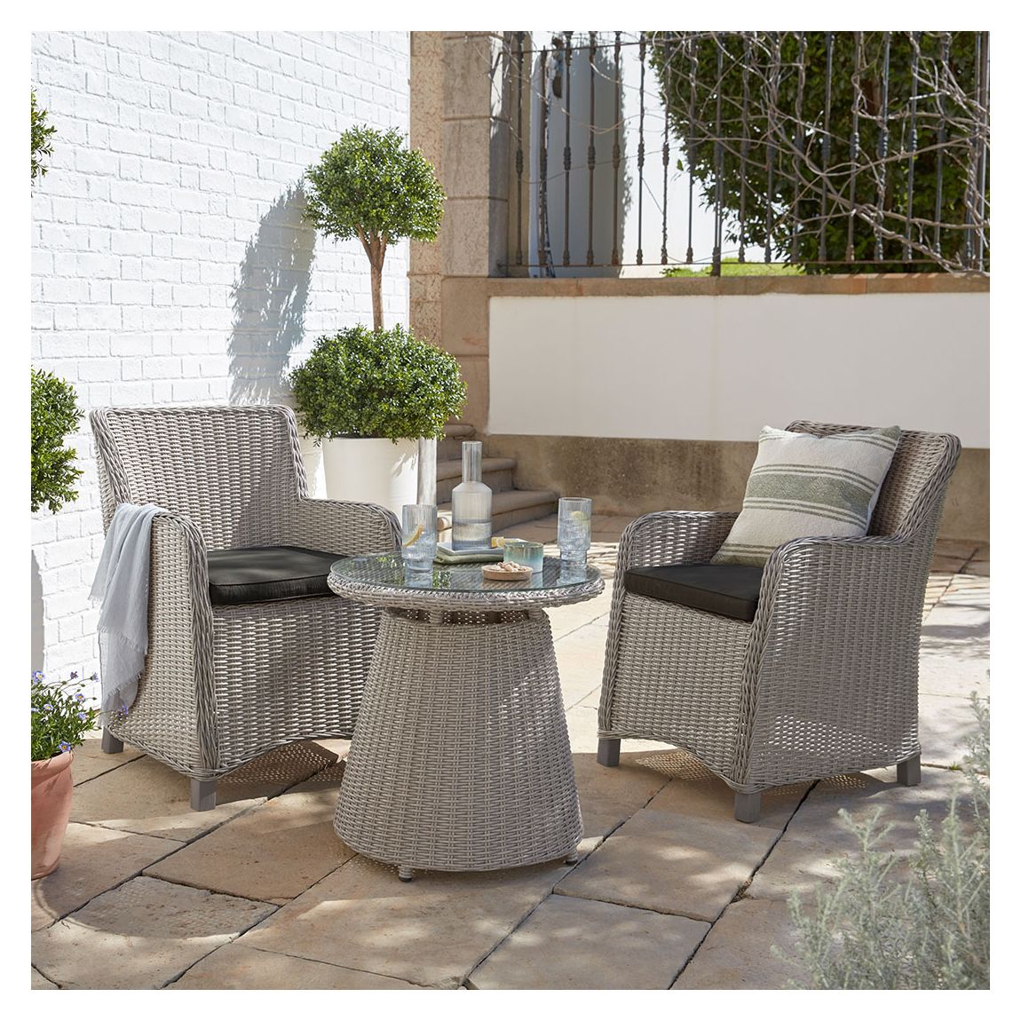 Hayle Bistro Set, Light Grey main product photo