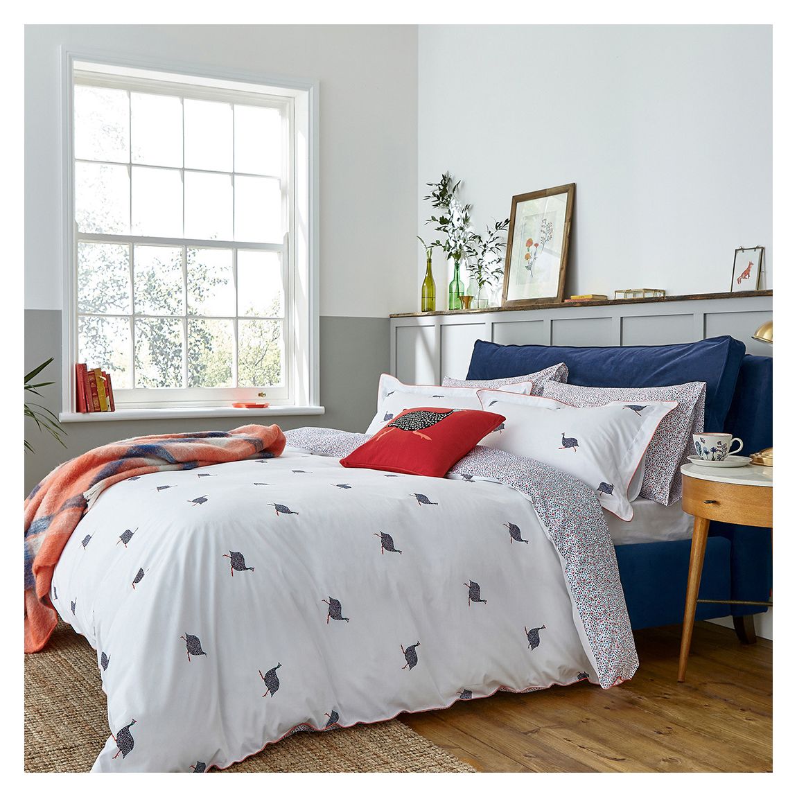 Guinea Fowl King Cover Set, Chalk main product photo