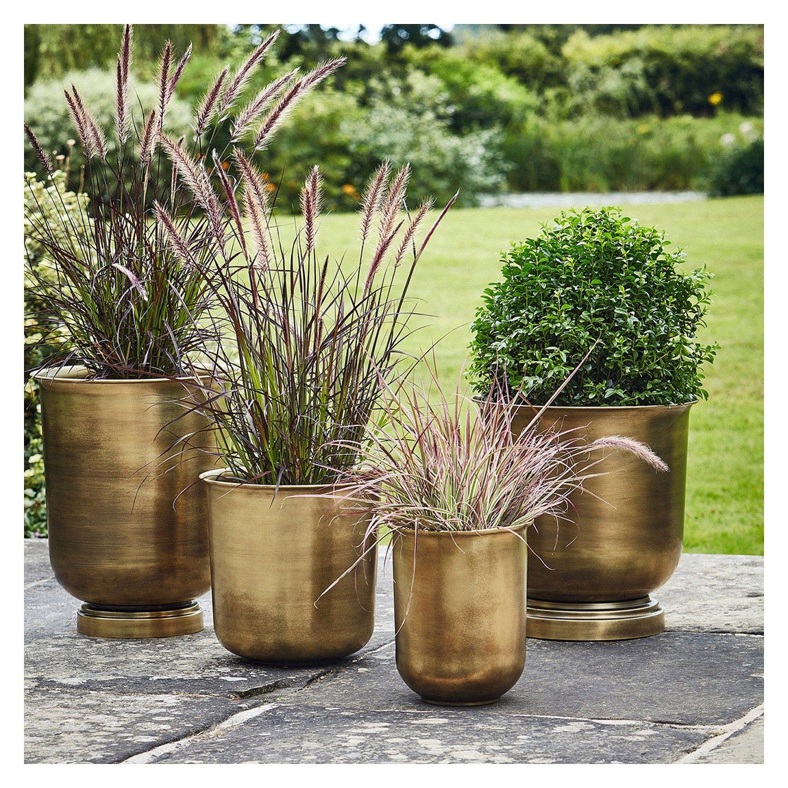 Outdoor Hampton Antique Brass Metal Planter main product photo