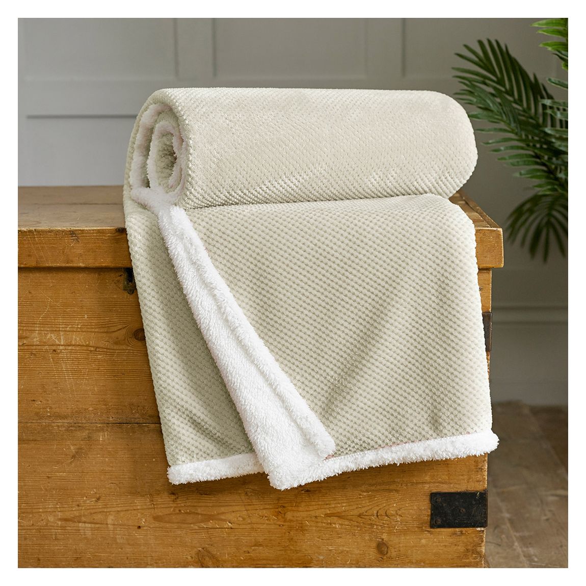 Penzance 130x150cm Throw, Biscuit main product photo