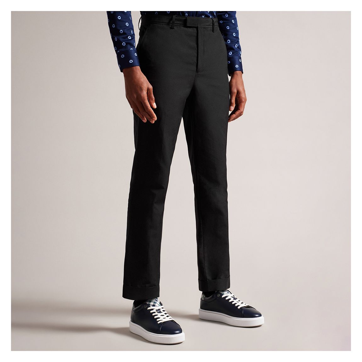 Black Cleeve Slim Fit Linen Blend Trousers main product photo