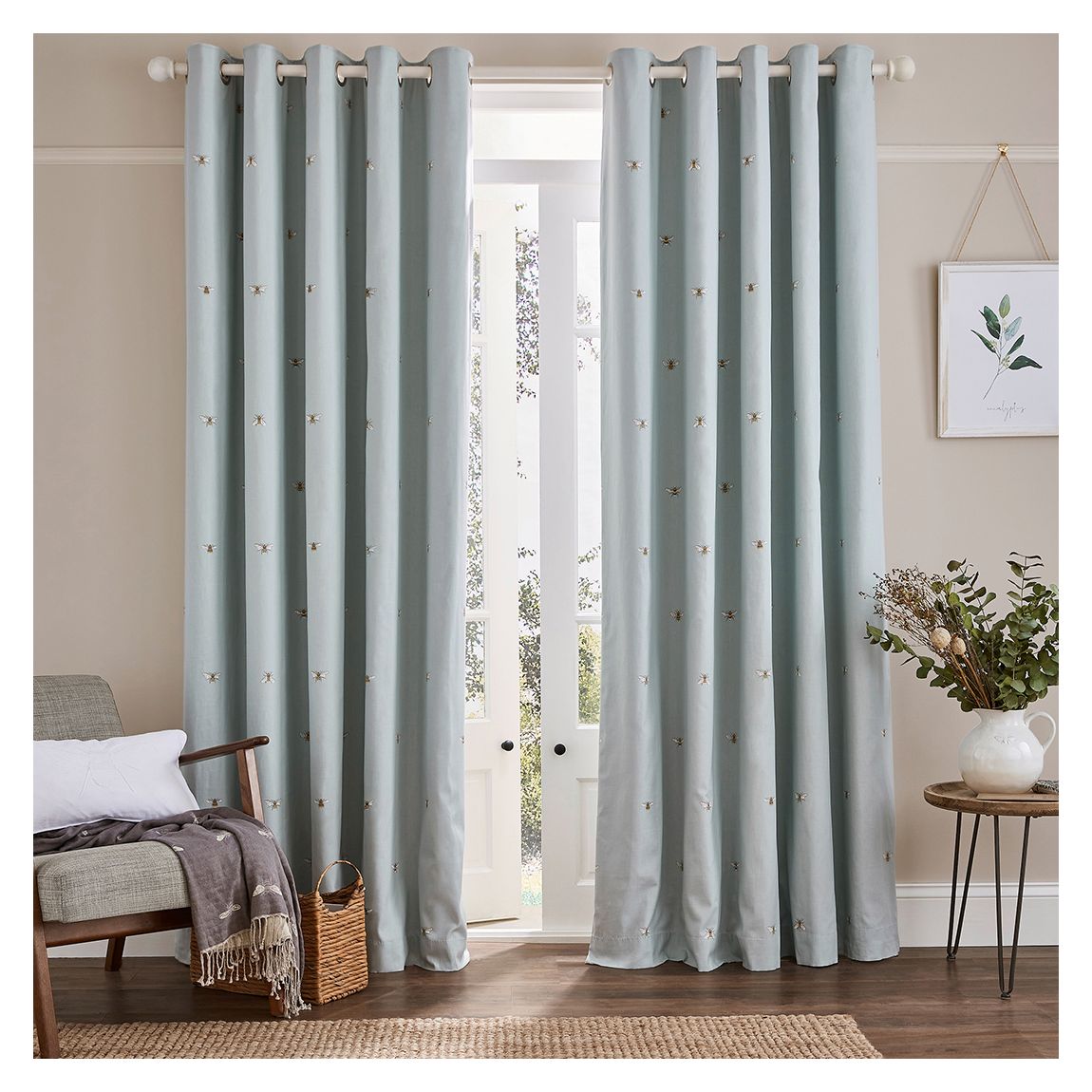 Bee 167x228cm Eyelet Black Out Curtains, Duckegg main product photo