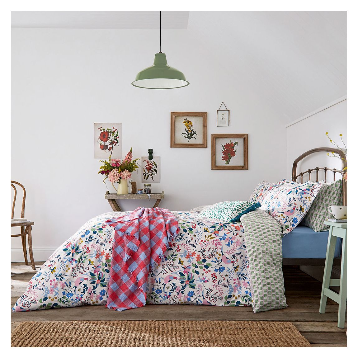 Pheasant Floral Single Duvet Cover Set, Multi main product photo