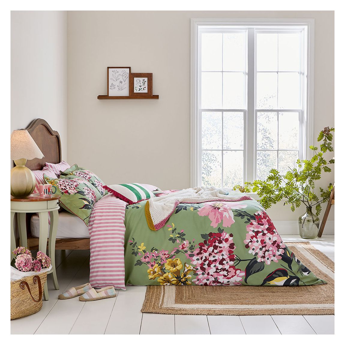 Hydrangea Floral King Duvet Cover, Green main product photo