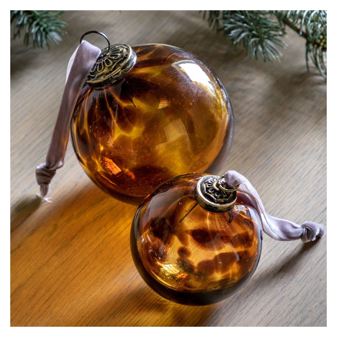 Set of 4 Lola Baubles, Amber main product photo
