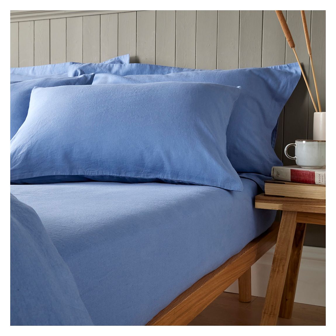 Linen Blend King Fitted Sheet King, Marine main product photo