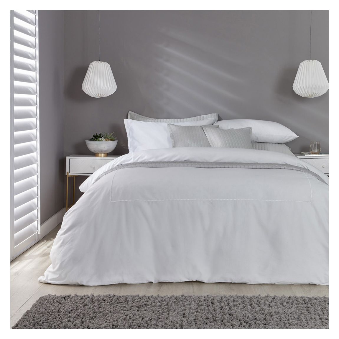 Appleby Single Duvet Set, White main product photo