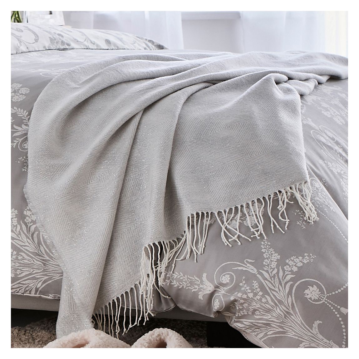 Payton 127x152cm Throw, Silver main product photo