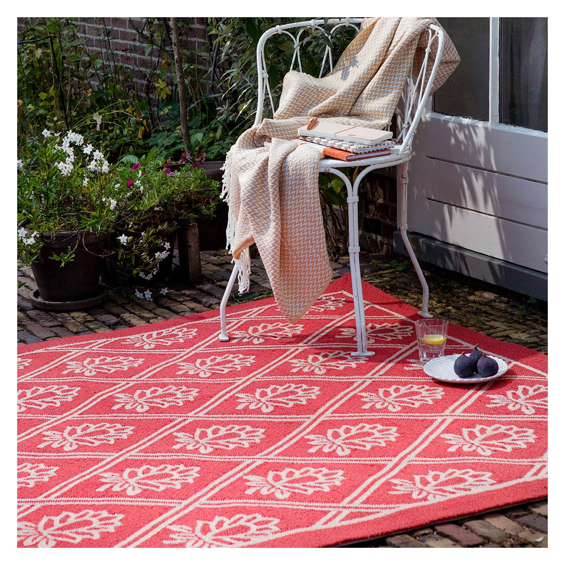 Porchester Outdoor Rug 200x280cm, Poppy Red main product photo