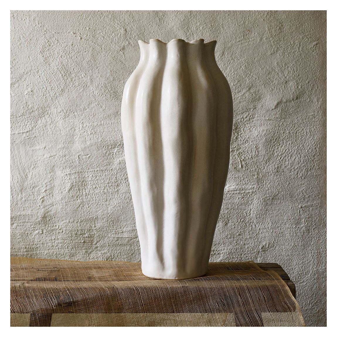 Vase Curve White, 31cm main product photo