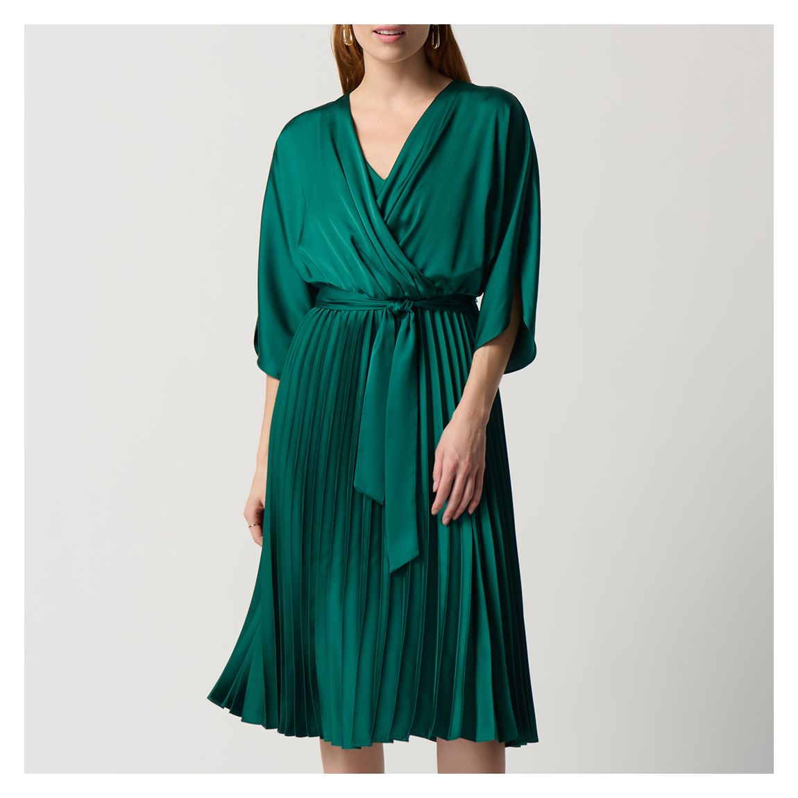 Green Tie Waist Pleated Dress main product photo
