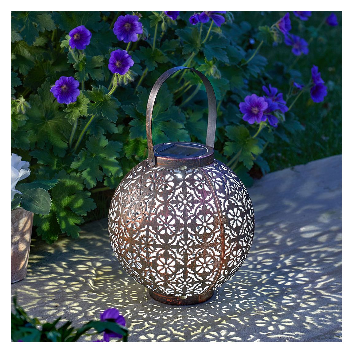 Boulette Solar Lantern main product photo