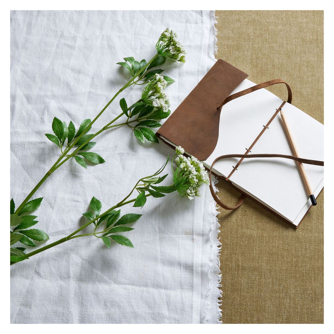 Faux White Cow Parsley Ammi main product photo