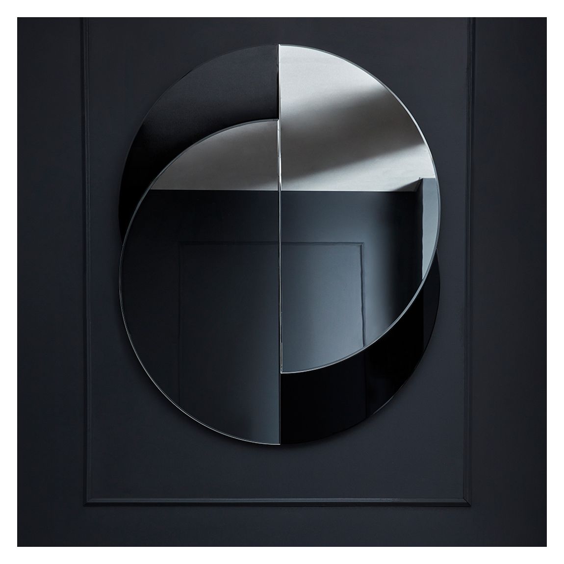 Eclipse Round Wall Mirror 110x88cm main product photo