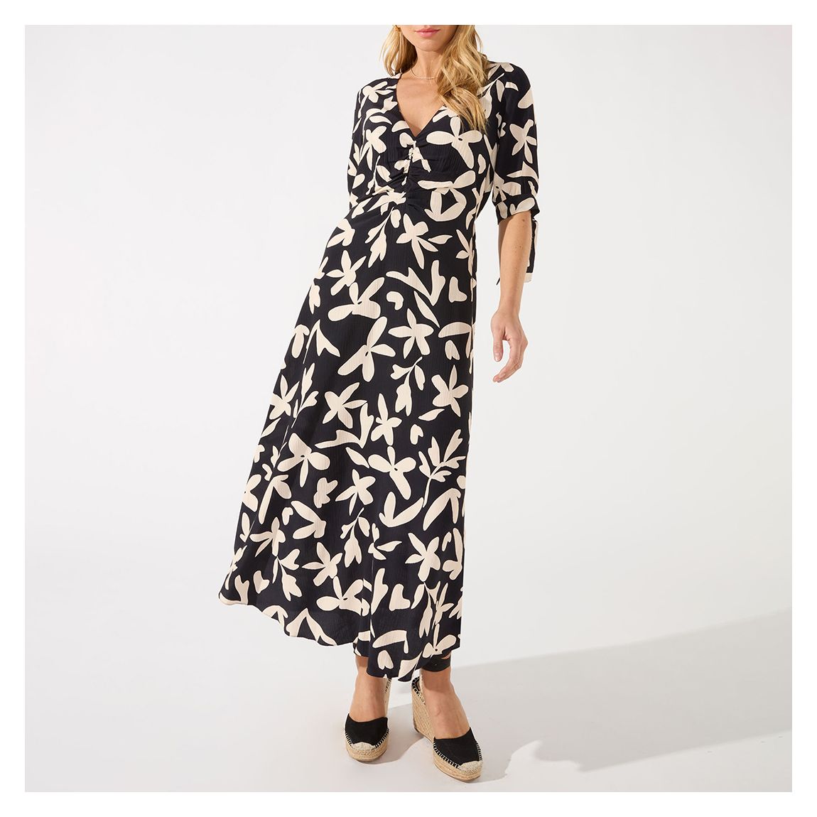Black/Cream Leaf Print Keyhole Midi Dress main product photo