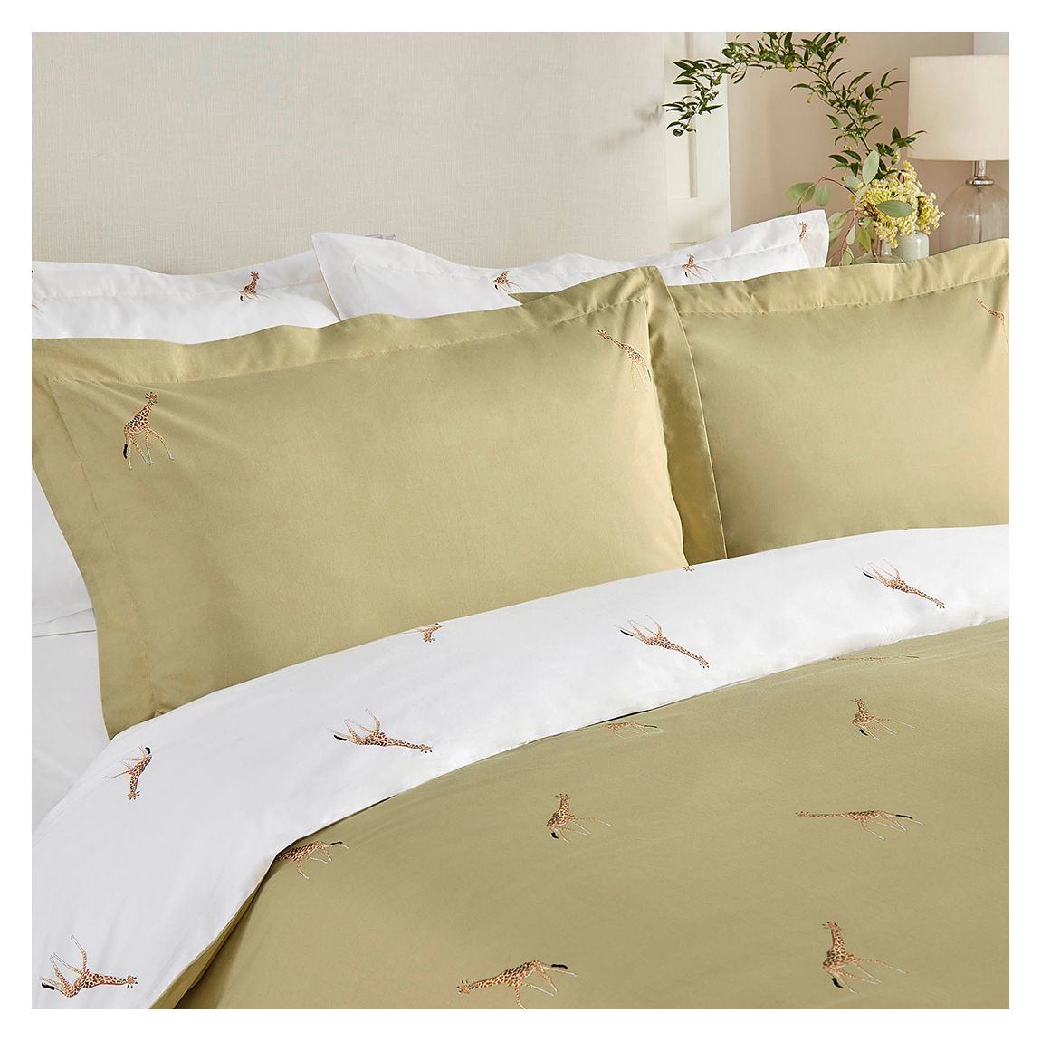 ZSL Giraffe Pair of Oxford Pillowcases, Mustard main product photo