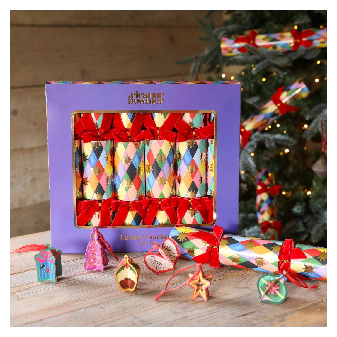 Set Of 6 Harlequin Wooden Christmas Crackers main product photo