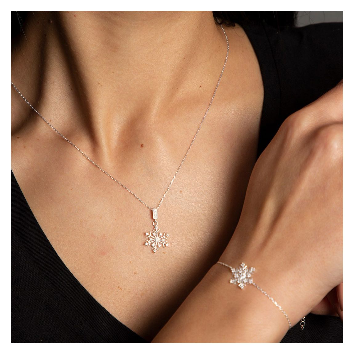 Silver Snowflake Necklace & Bracelet Set main product photo