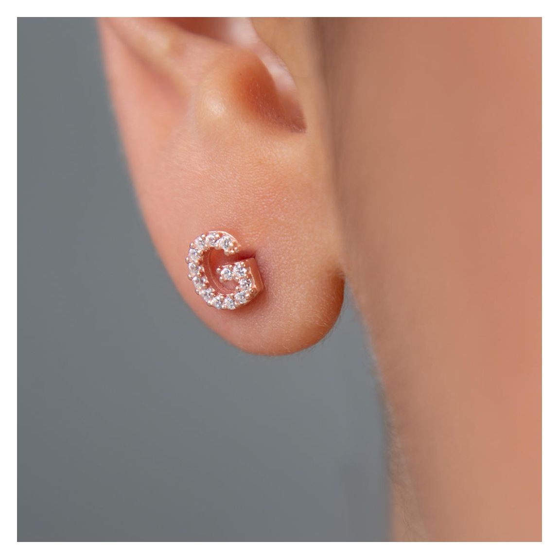 Silver "G" Earring main product photo