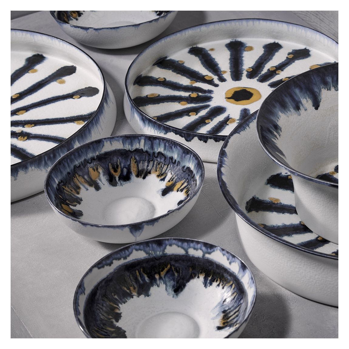 Boheme Round Platter - Med 13" main product photo