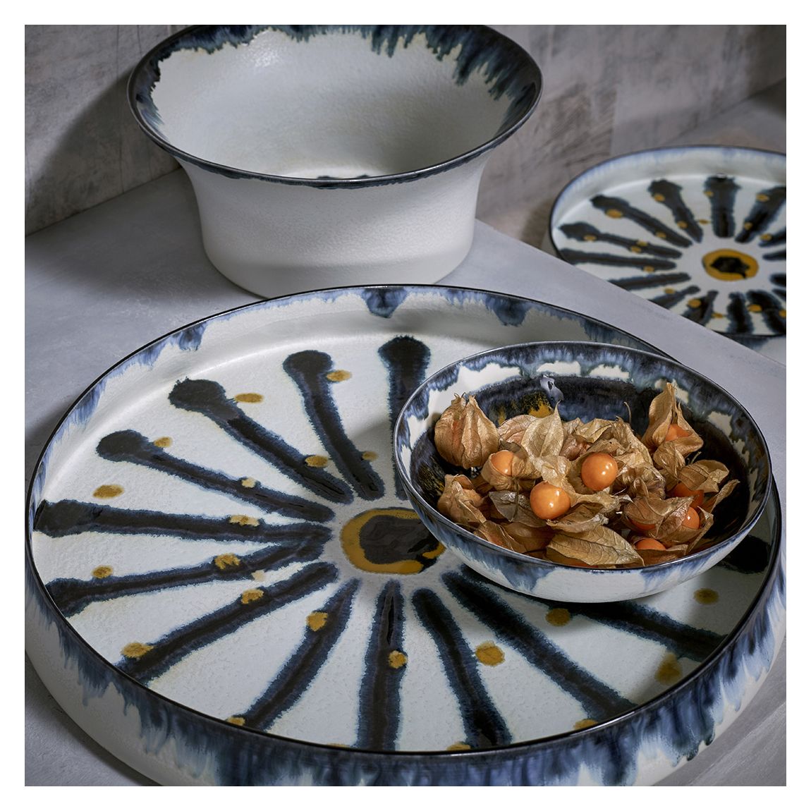 Boheme Round Platter - Lg 16" main product photo