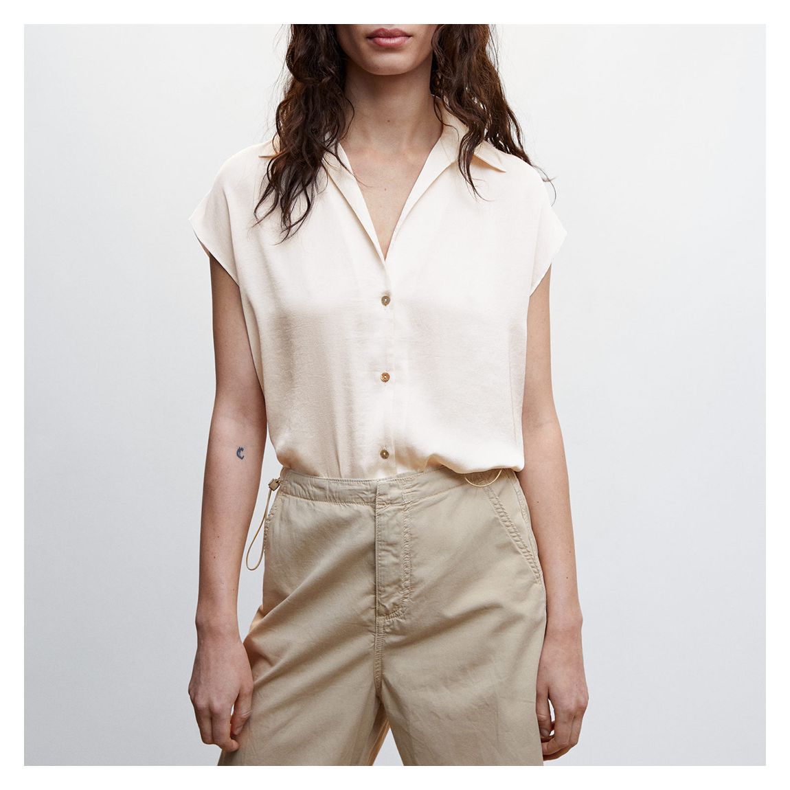 Ecru Short-Sleeved Satin Shirt main product photo