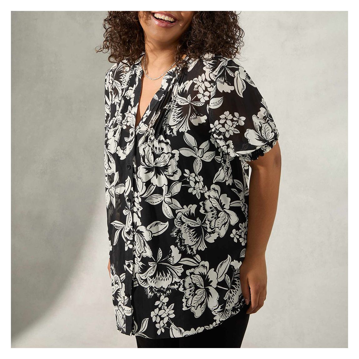 Mono Floral Short Sleeve Pintuck Blouse With Cami main product photo