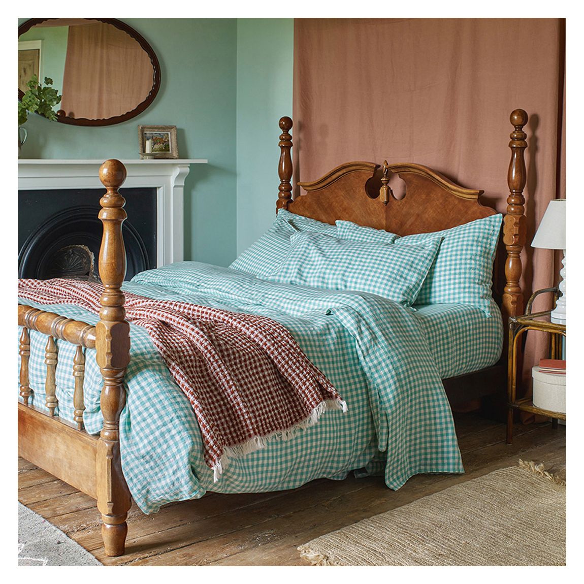 Pistachio Gingham Superking Linen Duvet Cover main product photo