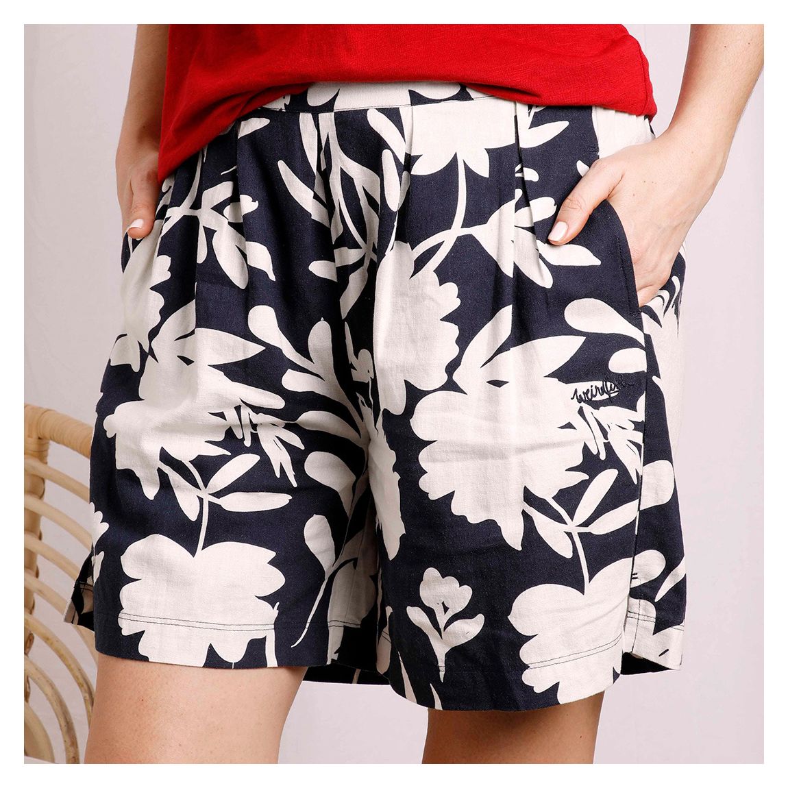 Navy Aloha Linen Blend Shorts main product photo