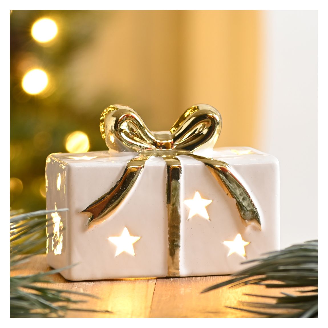 Set of 2 White Battery Operated Lit Ceramic Present with Gold (10cm + 16cm) main product photo