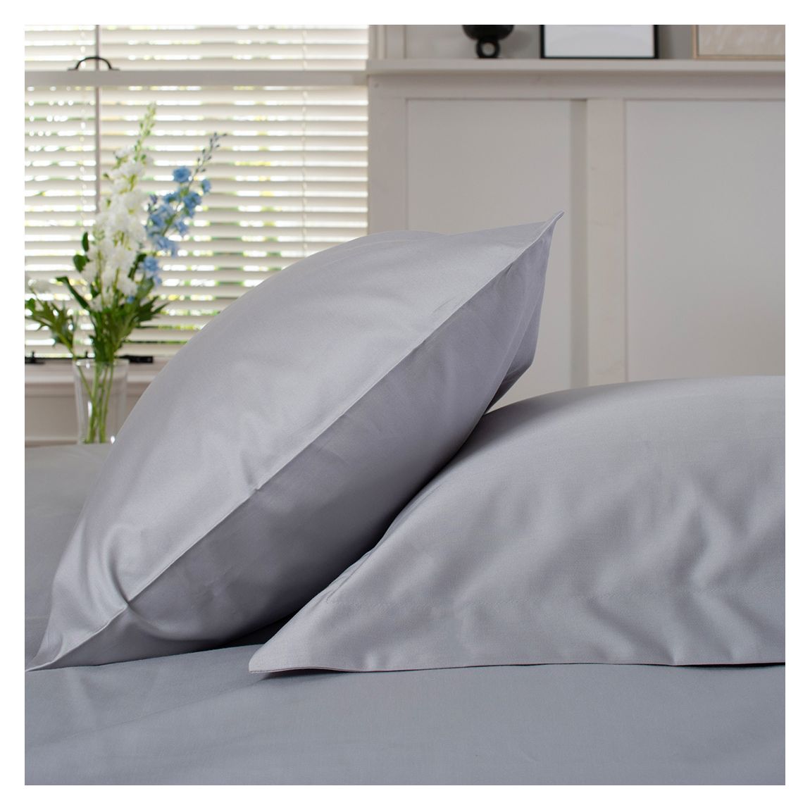 800 TC Housewife Pillowcase, Platinum main product photo