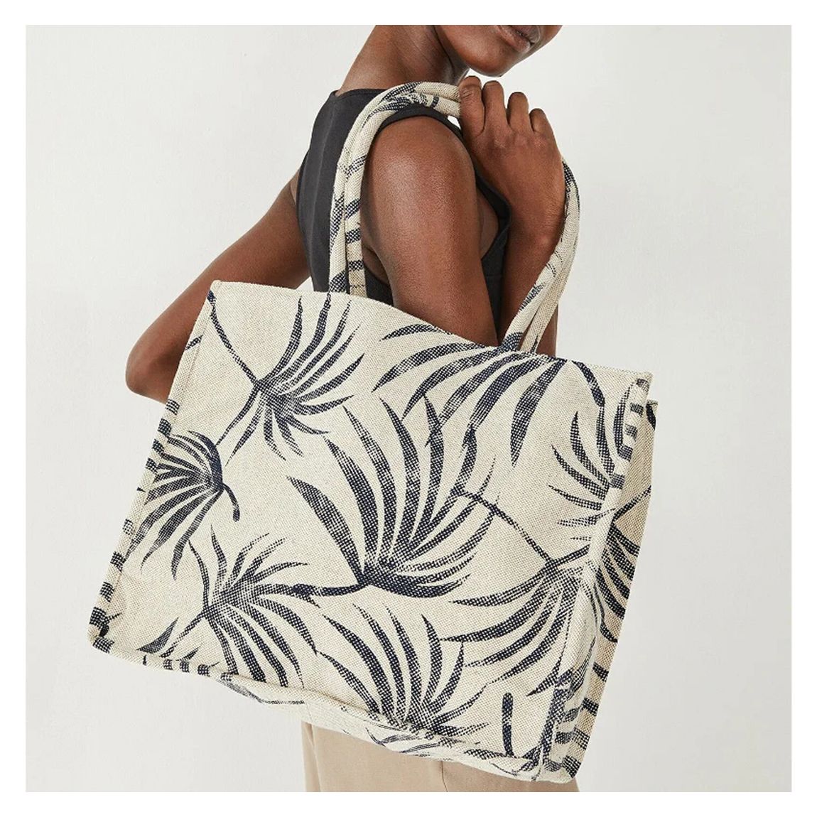 Multi Pia Printed Tote main product photo