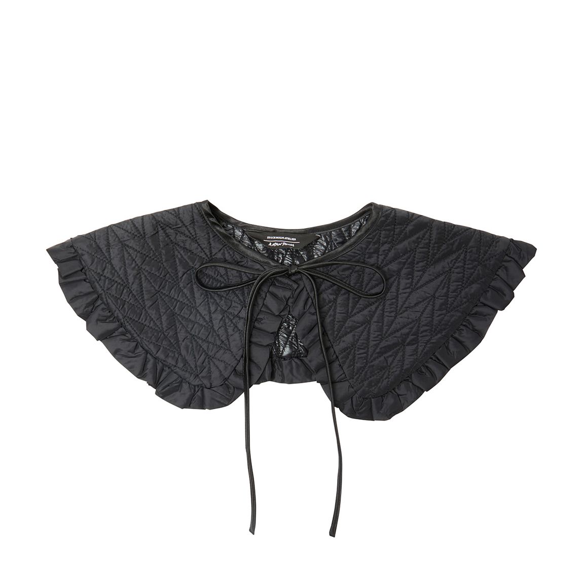 Berta Collar main product photo