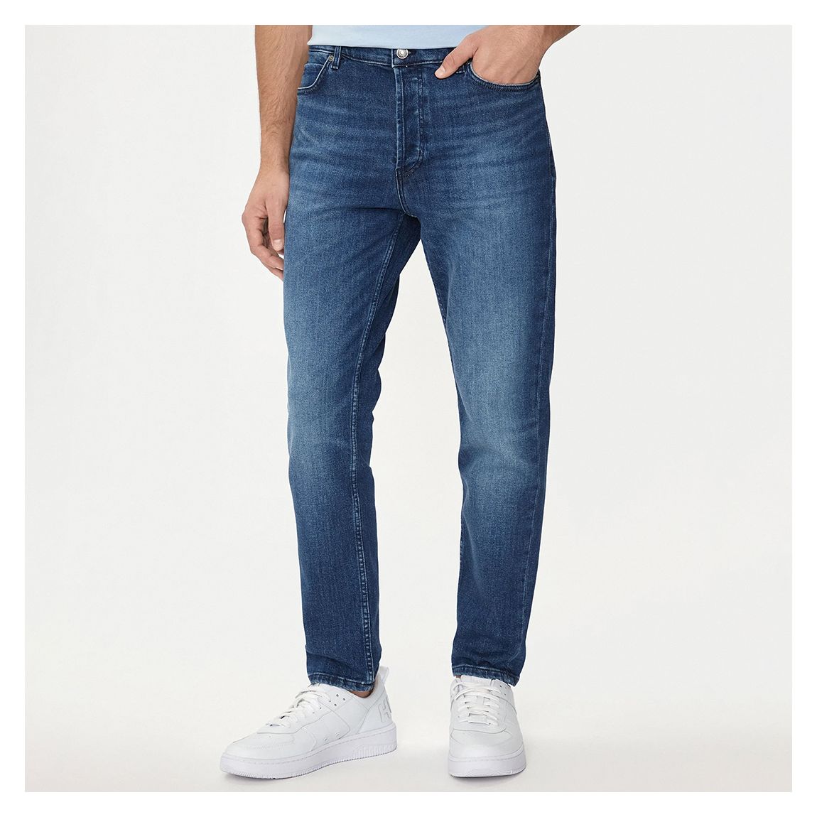 Blue Wash Tapered Fit Stretch Jeans main product photo