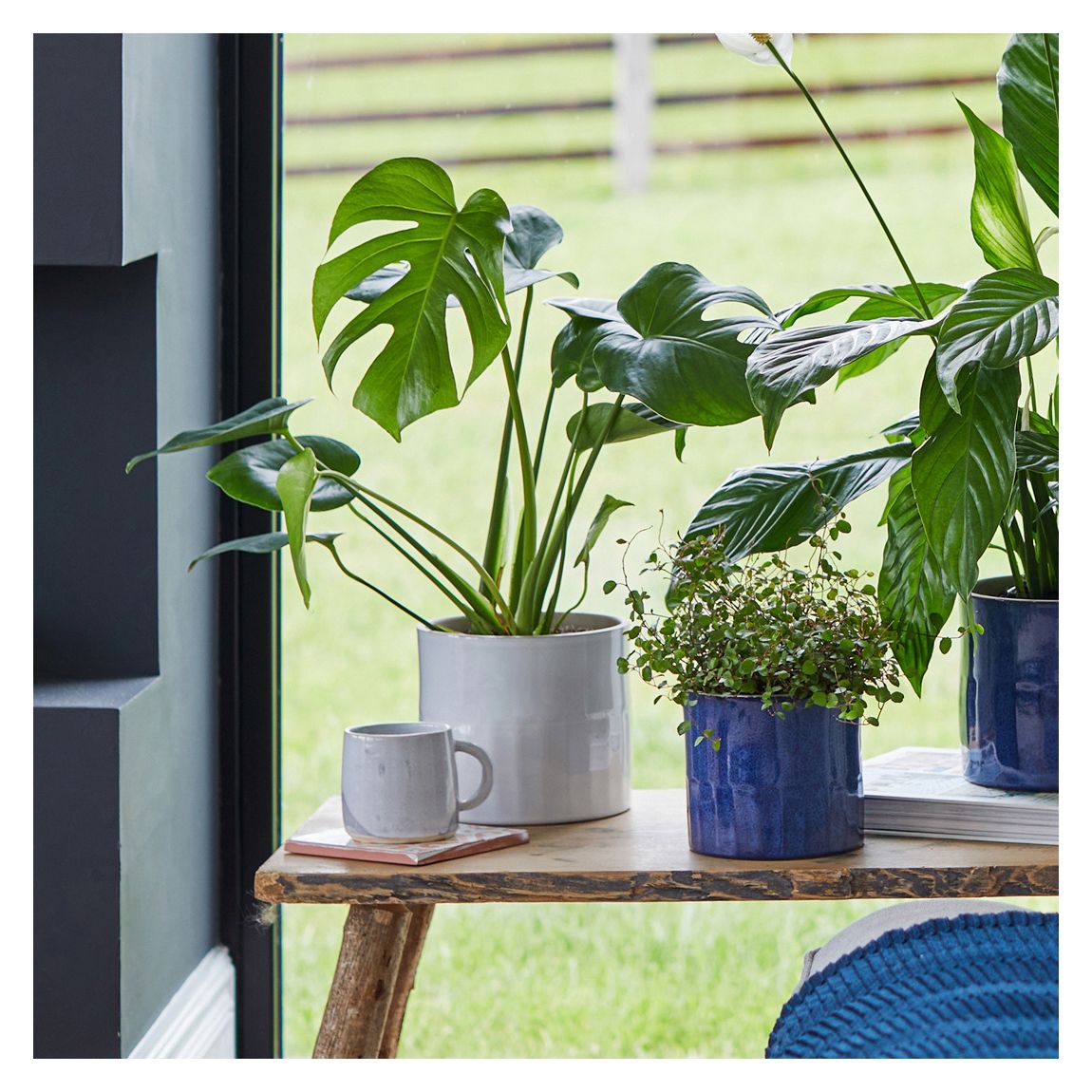 Azure Linear Gloss White Planter H20cm D17.5cm main product photo
